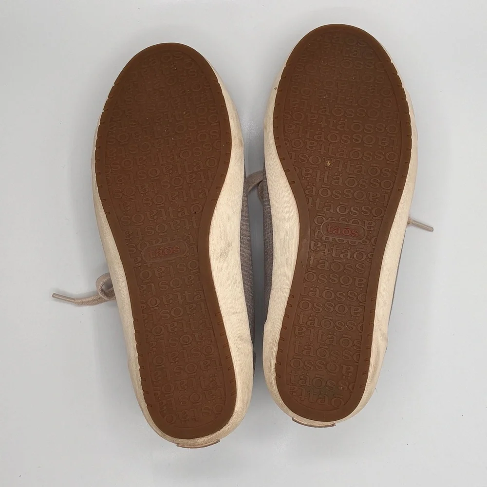 TAOS Star Canvas Sneaker